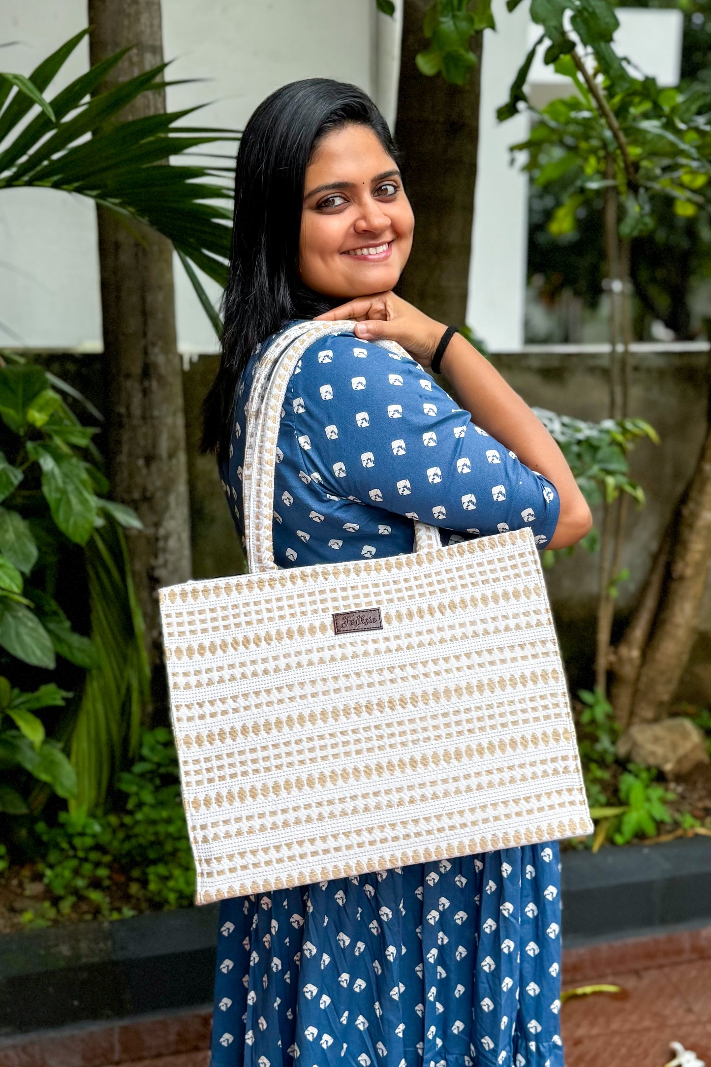 Desert Tan - Box Tote